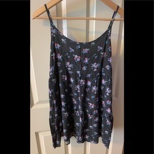 American Eagle floral top